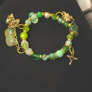 Green flower charm bracelet